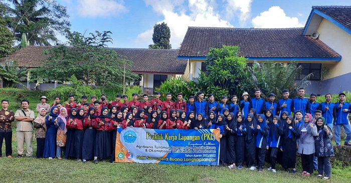 SMK Samudera Buana Langkaplancar Berangkatkan 66 Siswa untuk PKL, UBSI Cibitung Beri Selamat