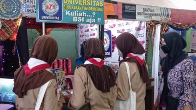 Campus Fair 2022, Siswa Purbalingga Banjiri Booth Universitas BSI