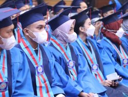 Berjalan Tertib, Wisuda Universitas BSI Kampus Sukabumi ke-15 Tuai Komentar Positif