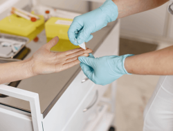 Jangan Panik Kalau Terluka! Ikuti Cara Simpel Merawat Luka Terbuka Agar Terhindar dari Infeksi