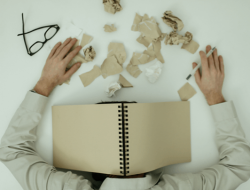 5 Tanda Kamu Kena Burnout dan Cara Ngilanginnya